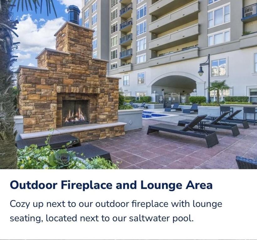 Spacious 2 Bedroom 2 Bathroom Apartment With Balcony In Uptown Charlotte! City Views & Free Parking! エクステリア 写真