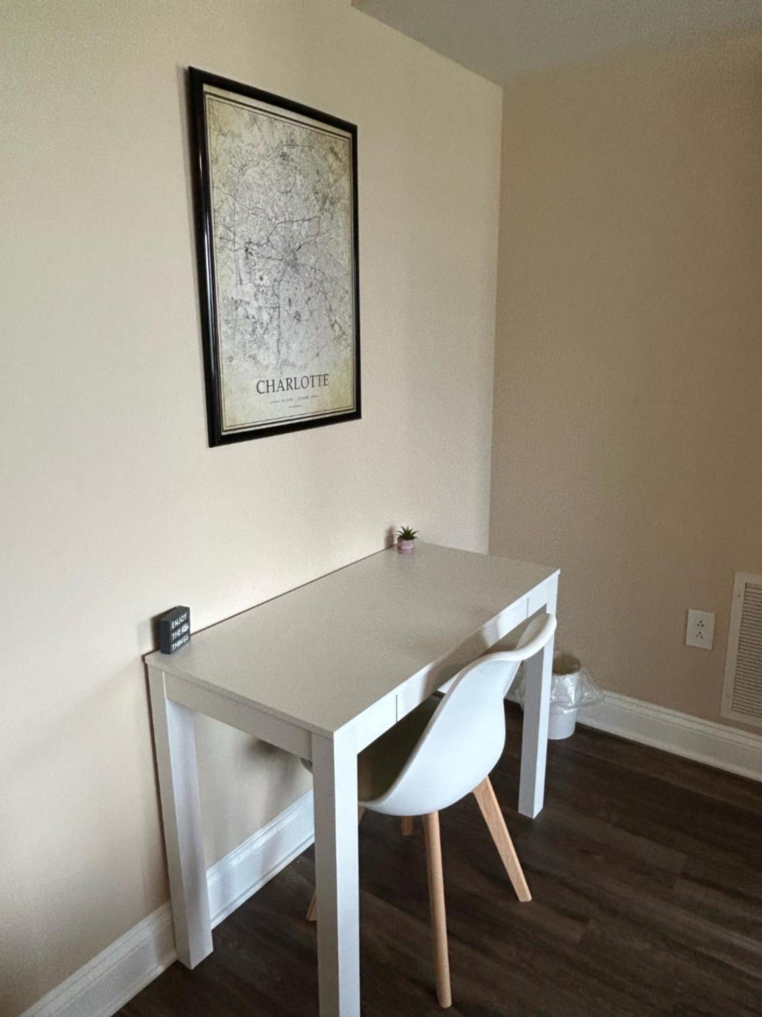 Spacious 2 Bedroom 2 Bathroom Apartment With Balcony In Uptown Charlotte! City Views & Free Parking! エクステリア 写真